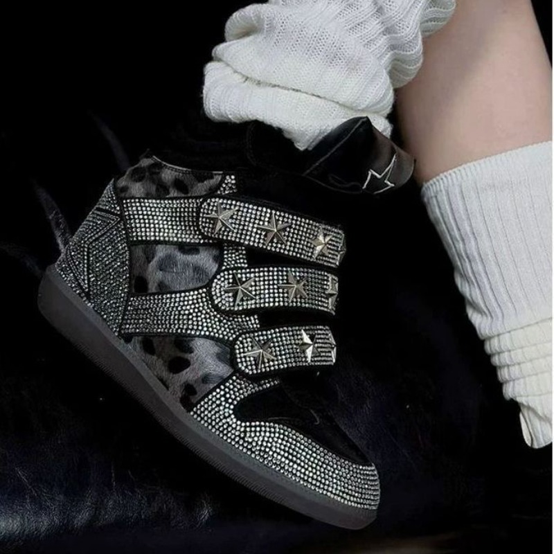 High‑Top Hidden Wedges Sneaker - đánh giá và giá Ethnic Modern Fashion