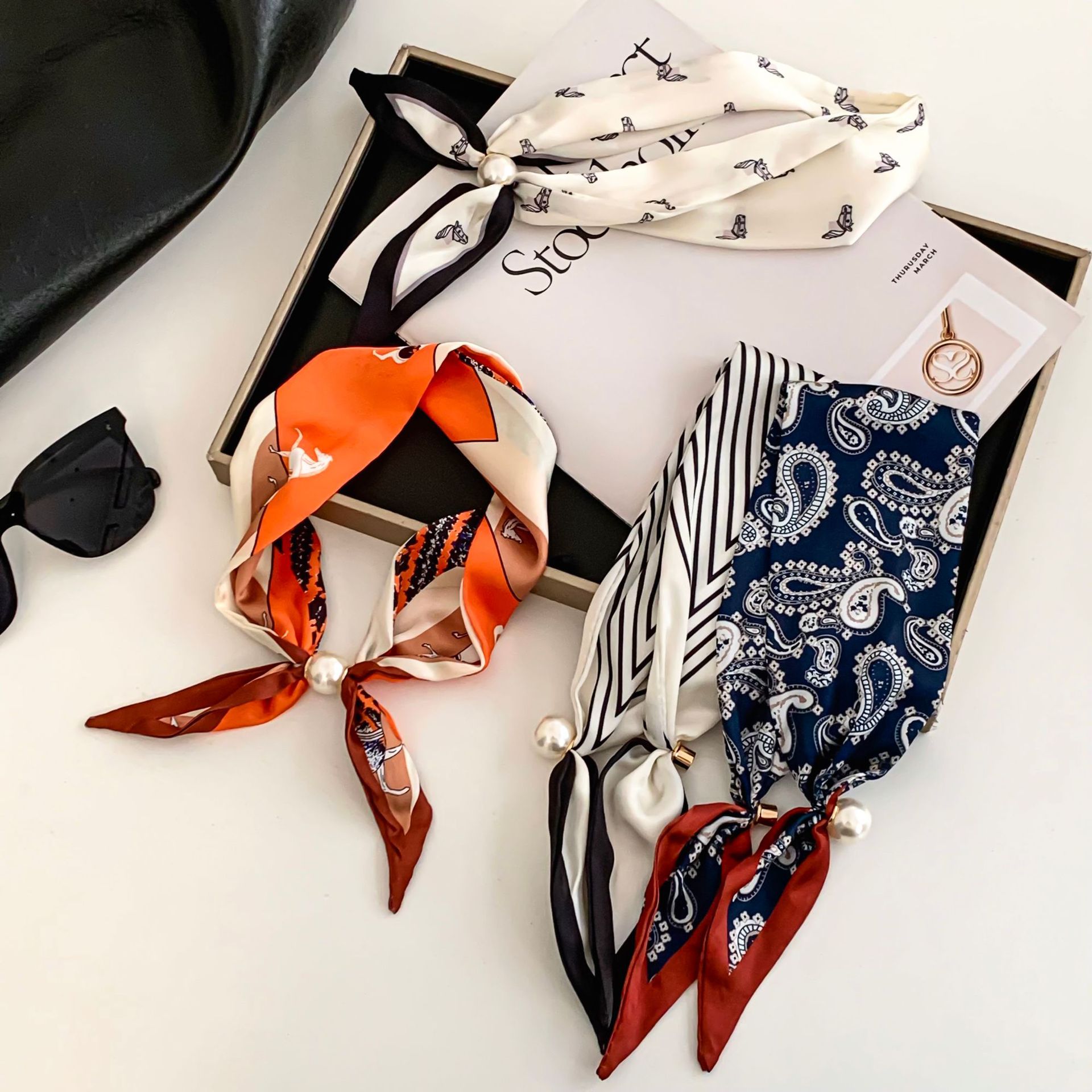 Cashew Flower Silk Scarf Effor - đánh giá và giá Ethnic Fashion Design